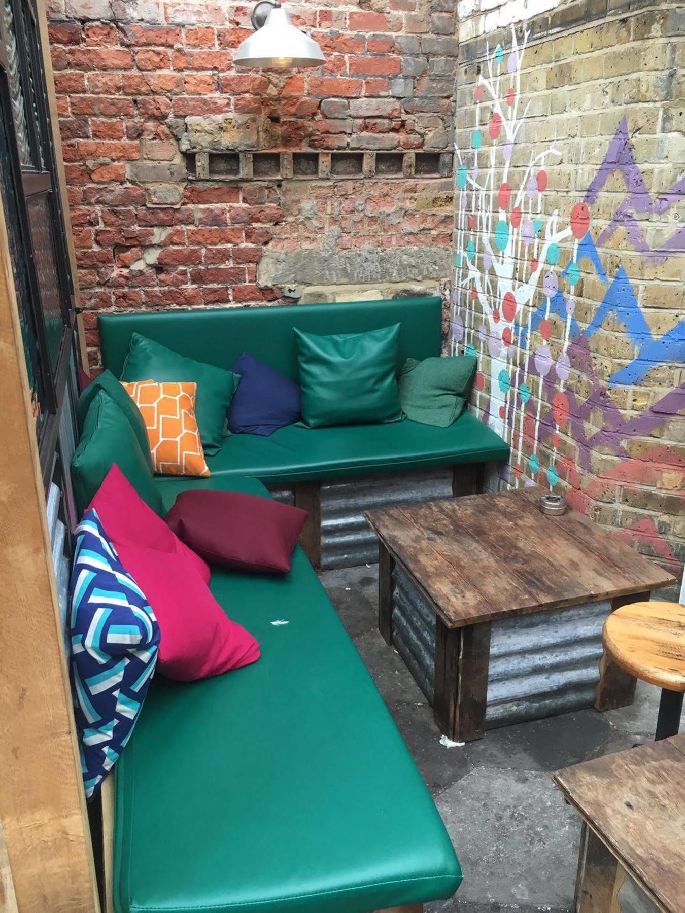 Lovely Garden Apartment In Wimbledon Town Centre With Private Parking By Wimbledon Holiday Lets Londres Extérieur photo