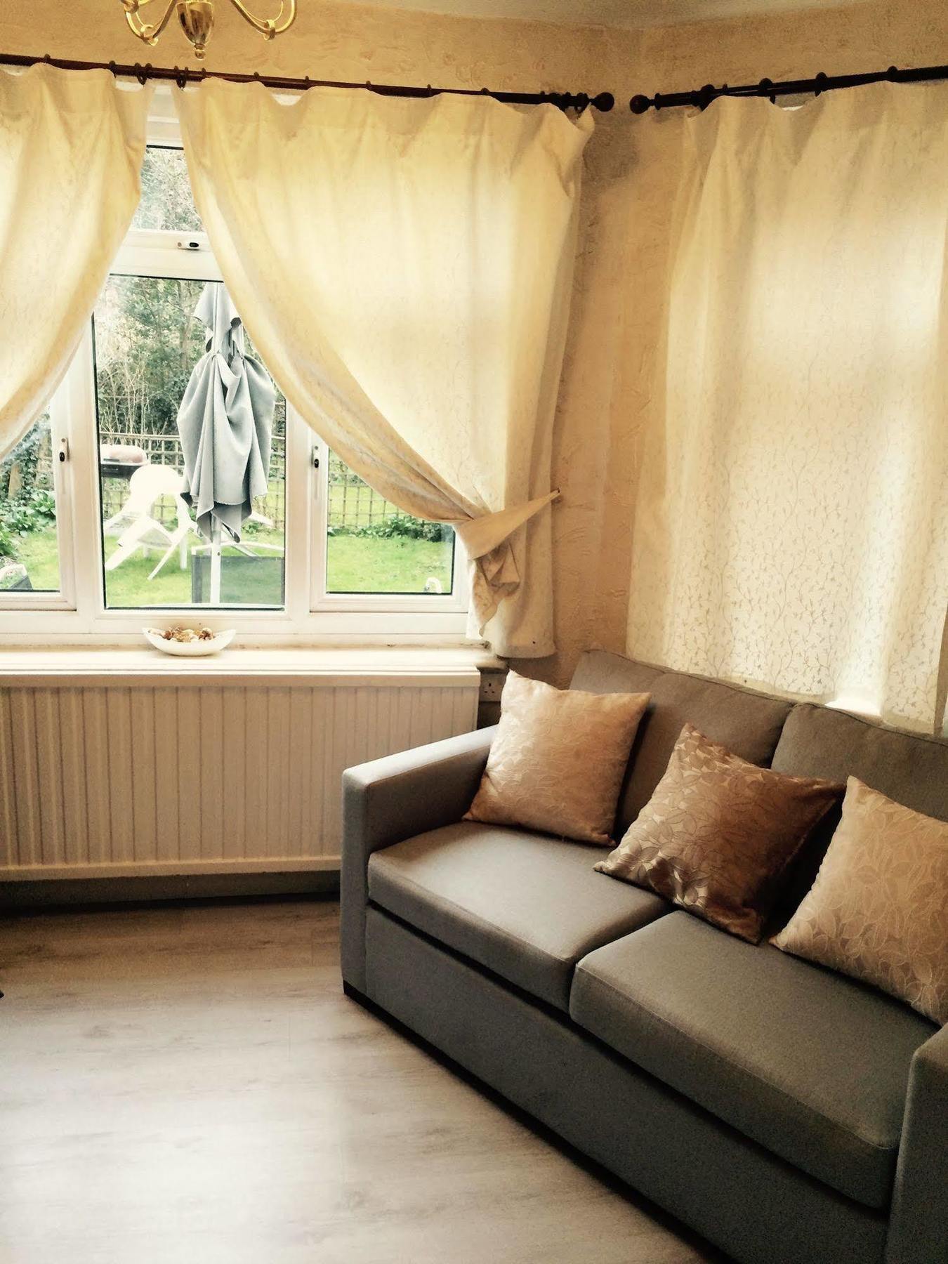Lovely Garden Apartment In Wimbledon Town Centre With Private Parking By Wimbledon Holiday Lets Londres Extérieur photo